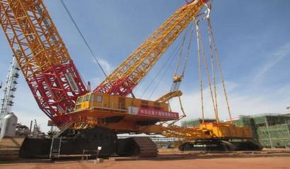 200噸履帶吊月租價(jià)格解析及租賃注意事項(xiàng)